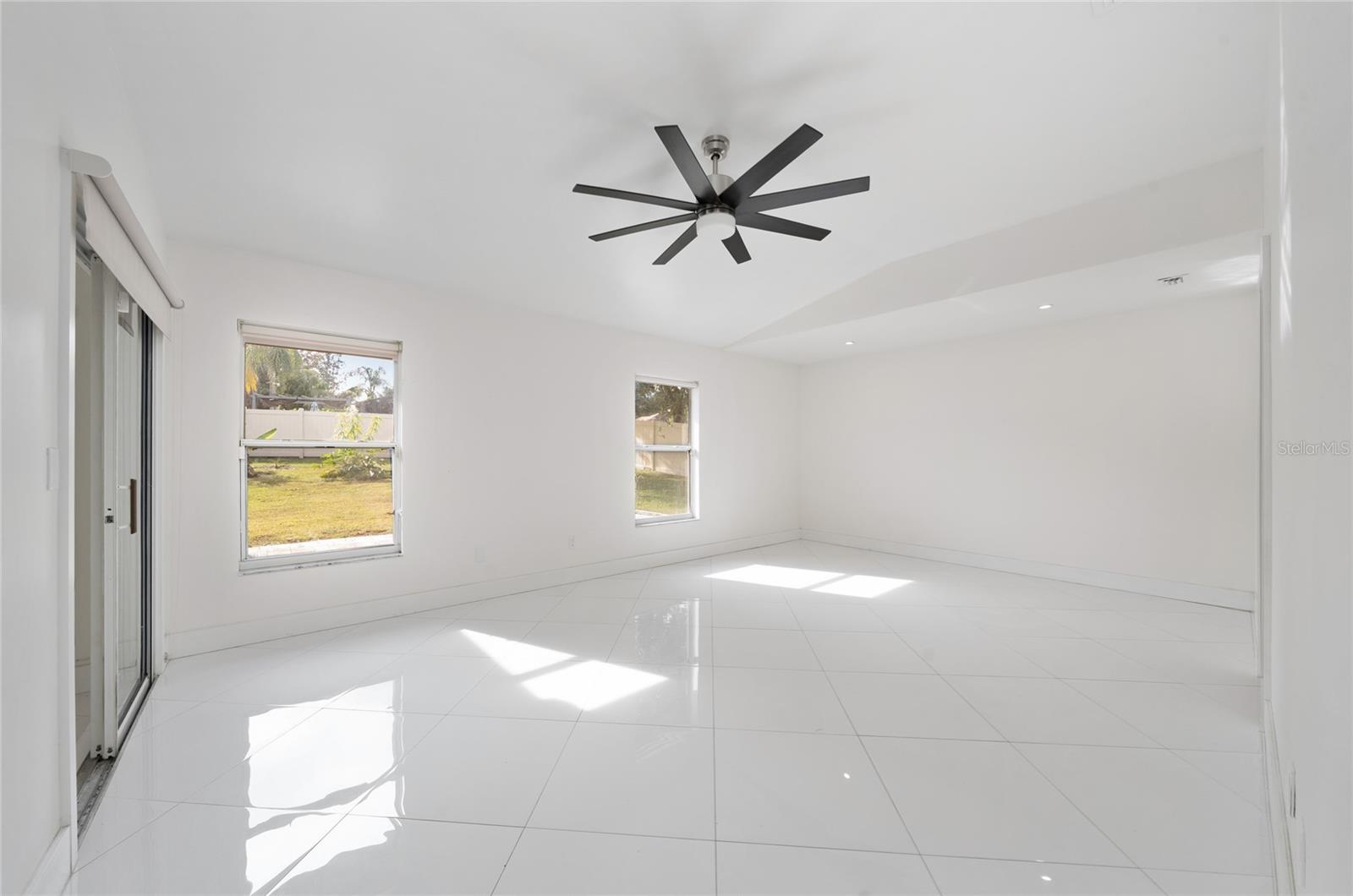 Image 9 of 29 For 11036 Bronson Road