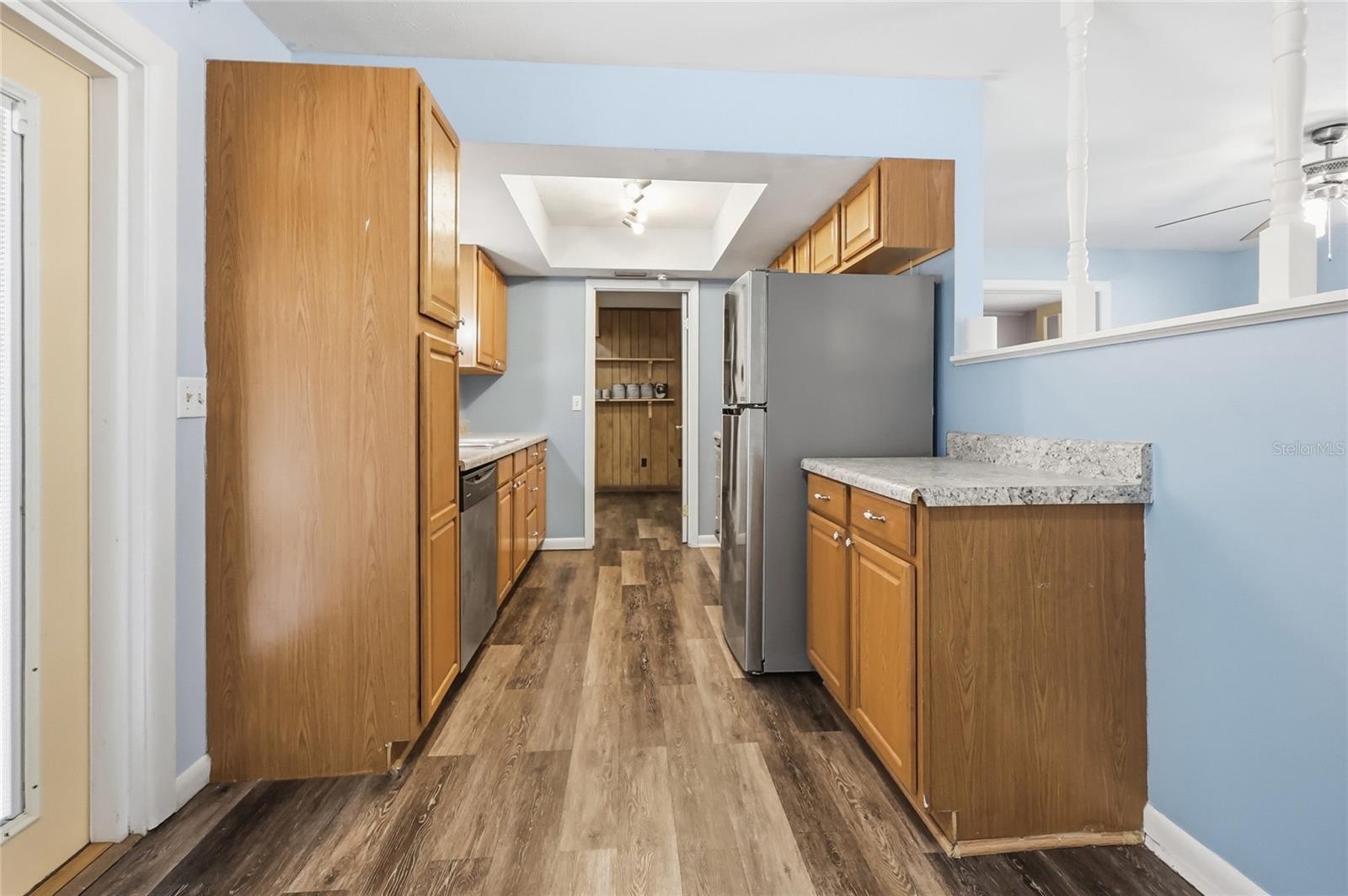 Image 12 of 41 For 6060 119th Place