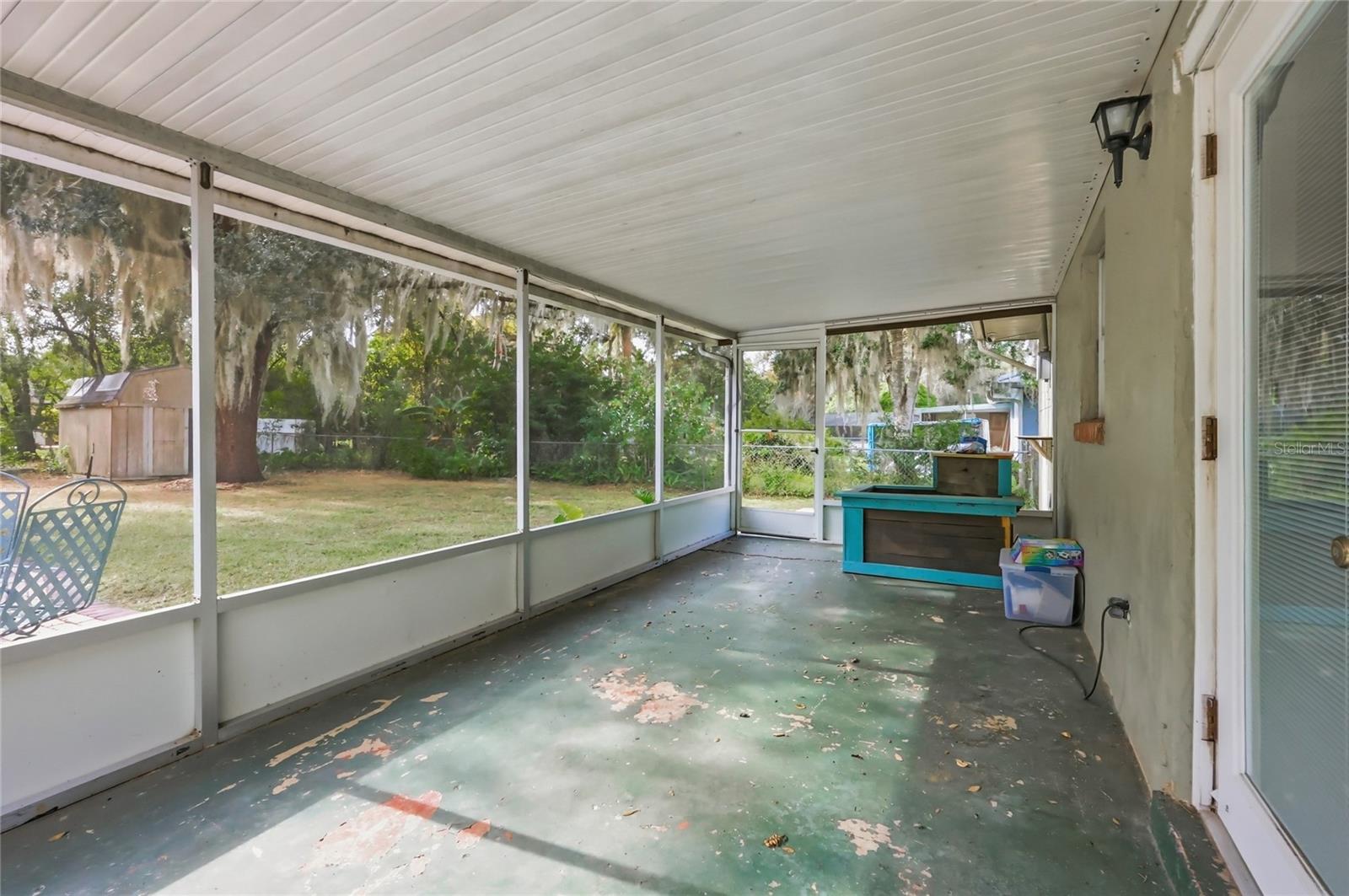 Image 19 of 41 For 6060 119th Place