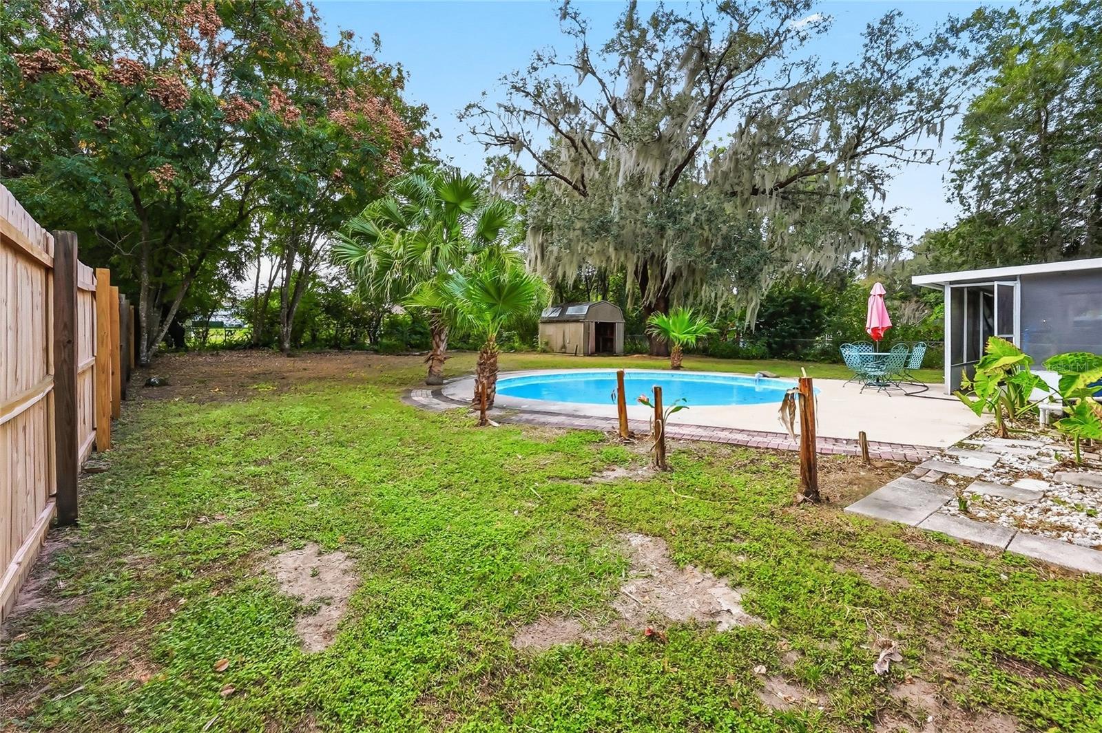 Image 22 of 41 For 6060 119th Place