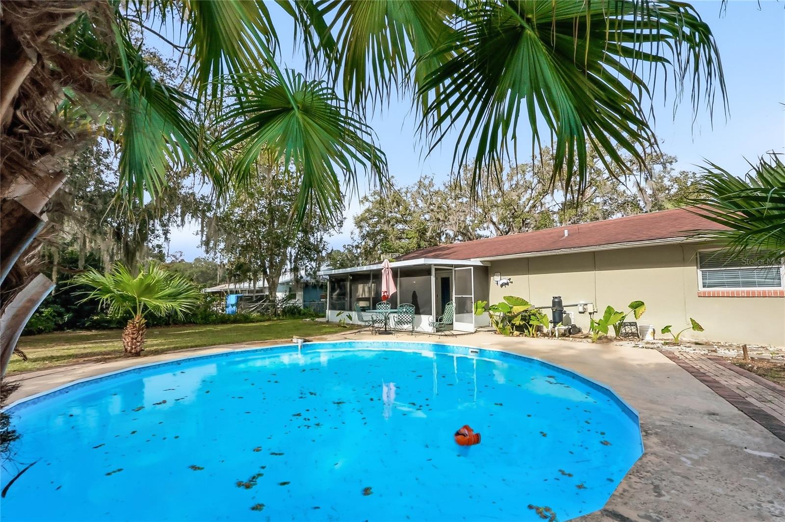 Image 24 of 41 For 6060 119th Place