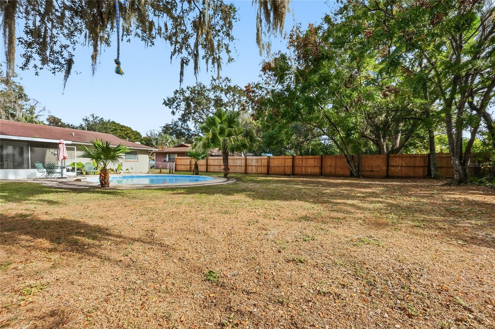 Image 26 of 41 For 6060 119th Place