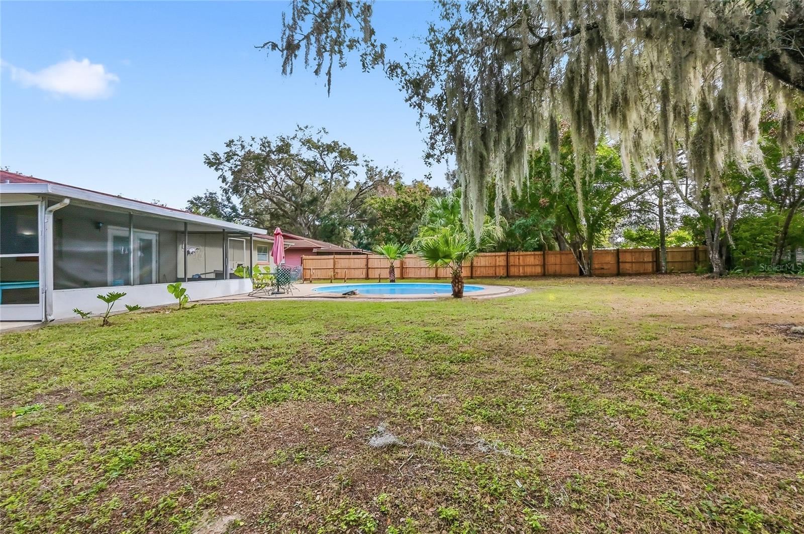 Image 27 of 41 For 6060 119th Place