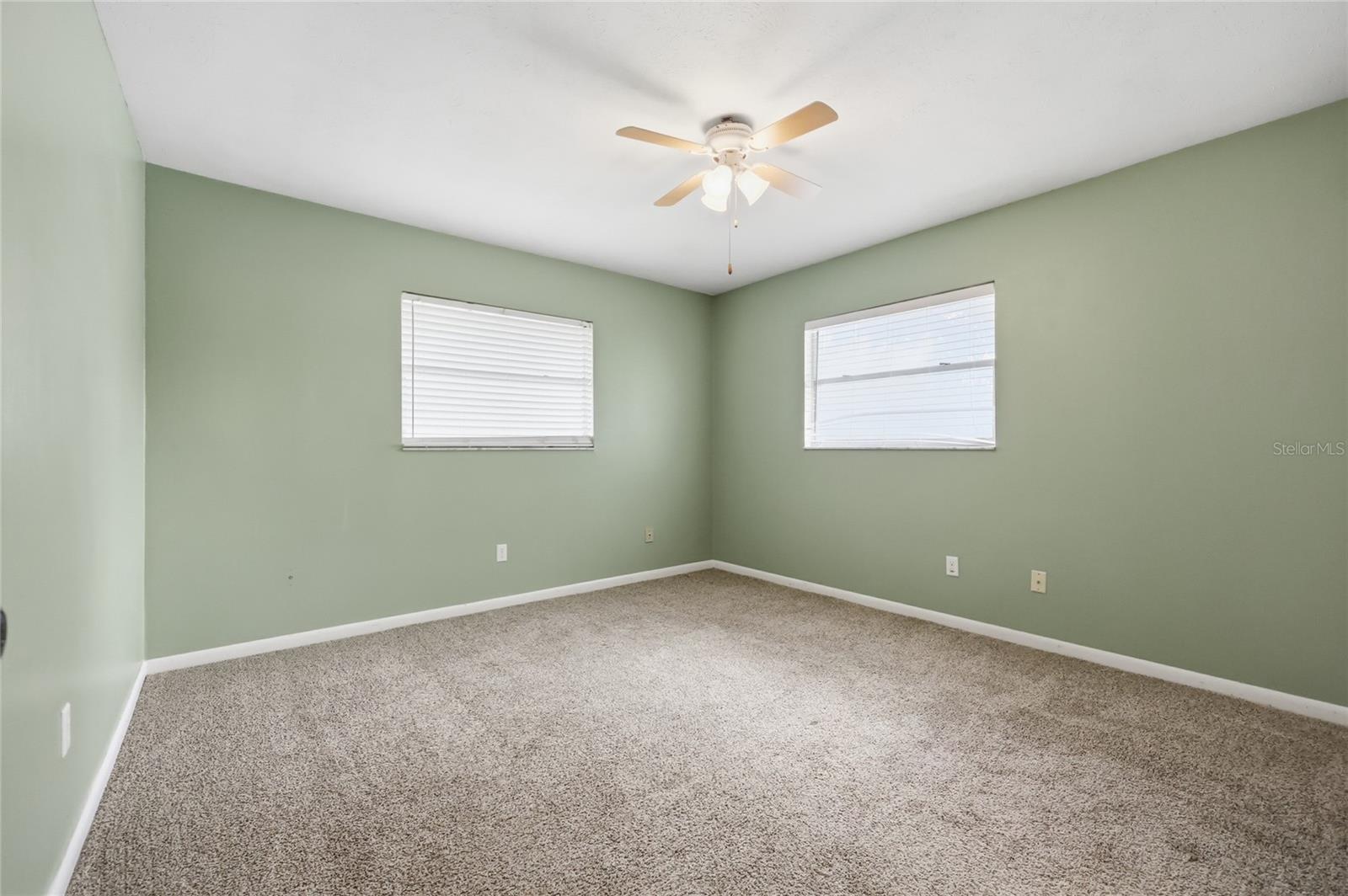 Image 32 of 41 For 6060 119th Place