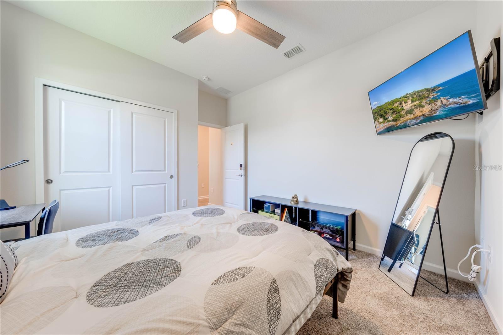 Image 18 of 76 For 5301 Amersham Lane