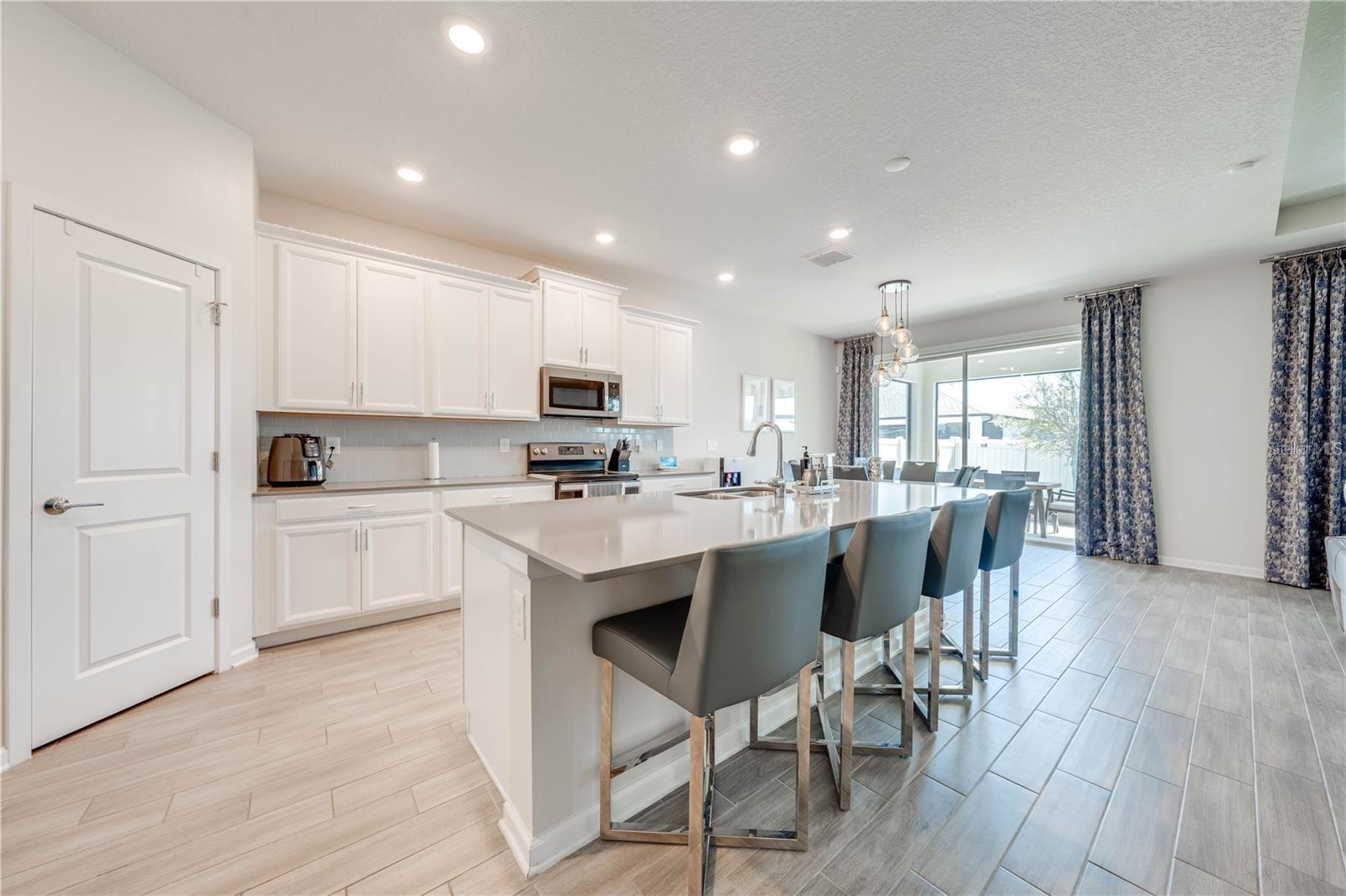 Image 30 of 76 For 5301 Amersham Lane