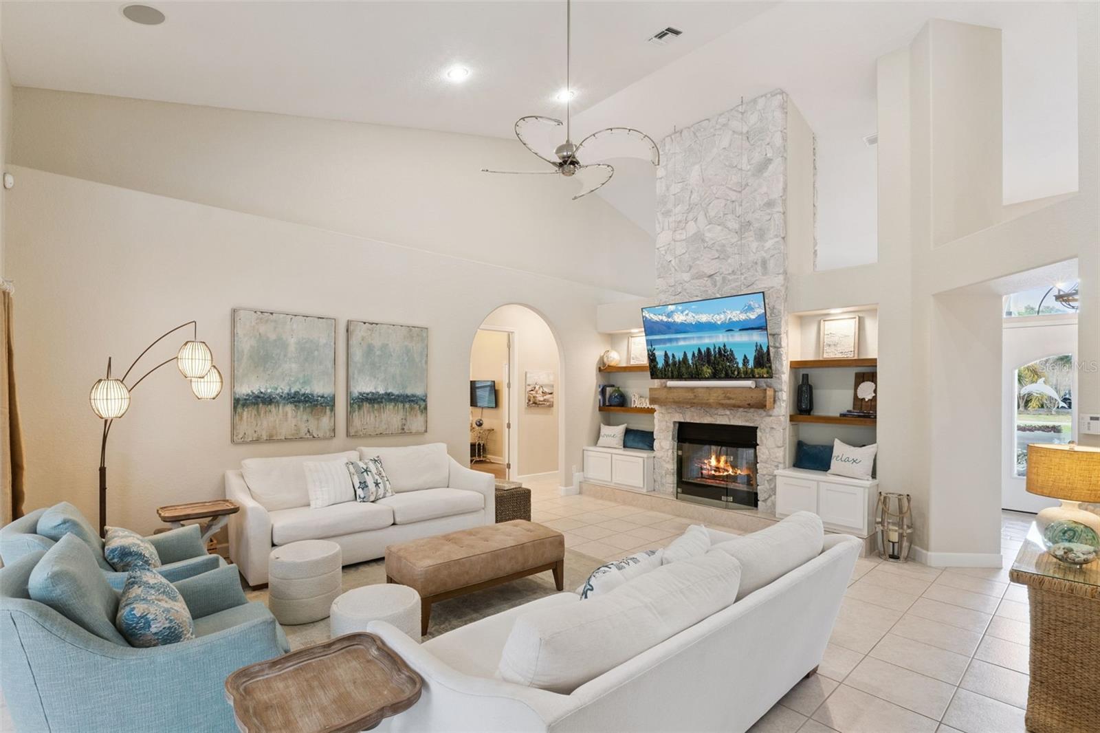 Image 14 of 60 For 10442 Birch Tree Lane