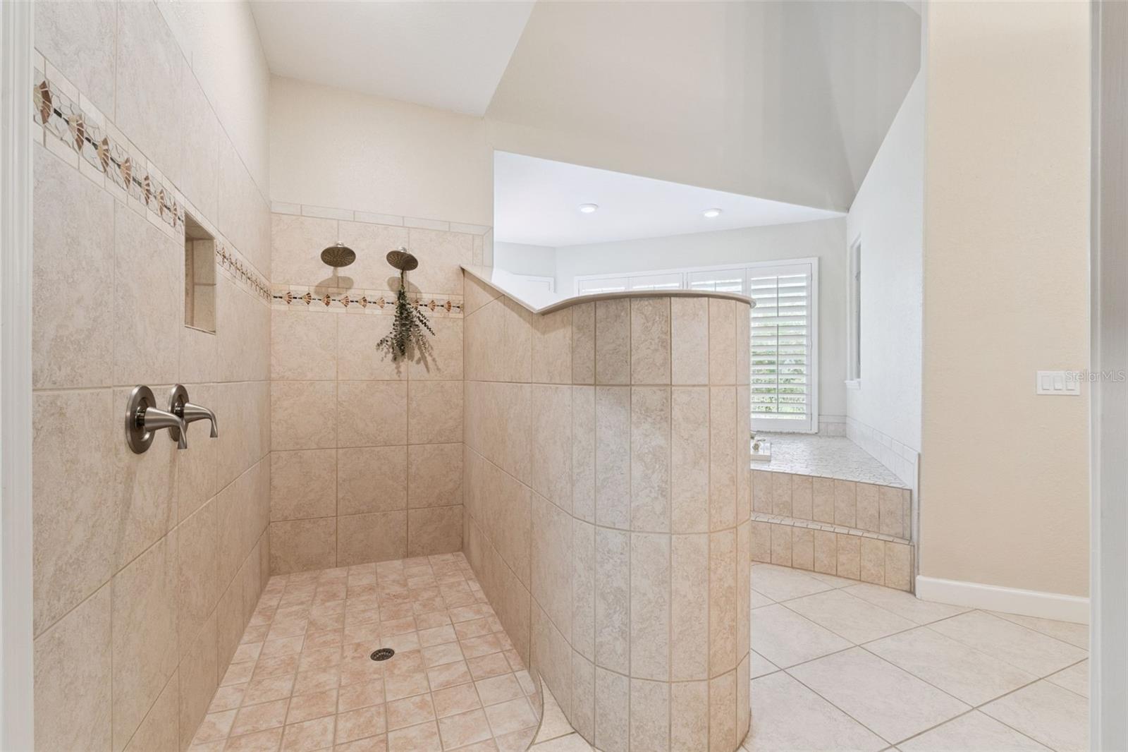 Image 22 of 60 For 10442 Birch Tree Lane