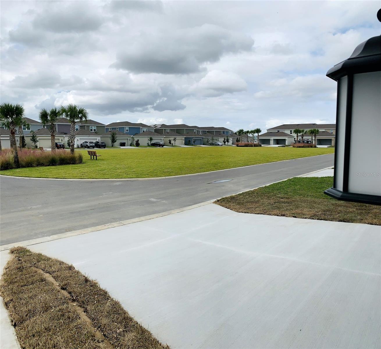 Image 13 of 53 For 10672 Words Drive