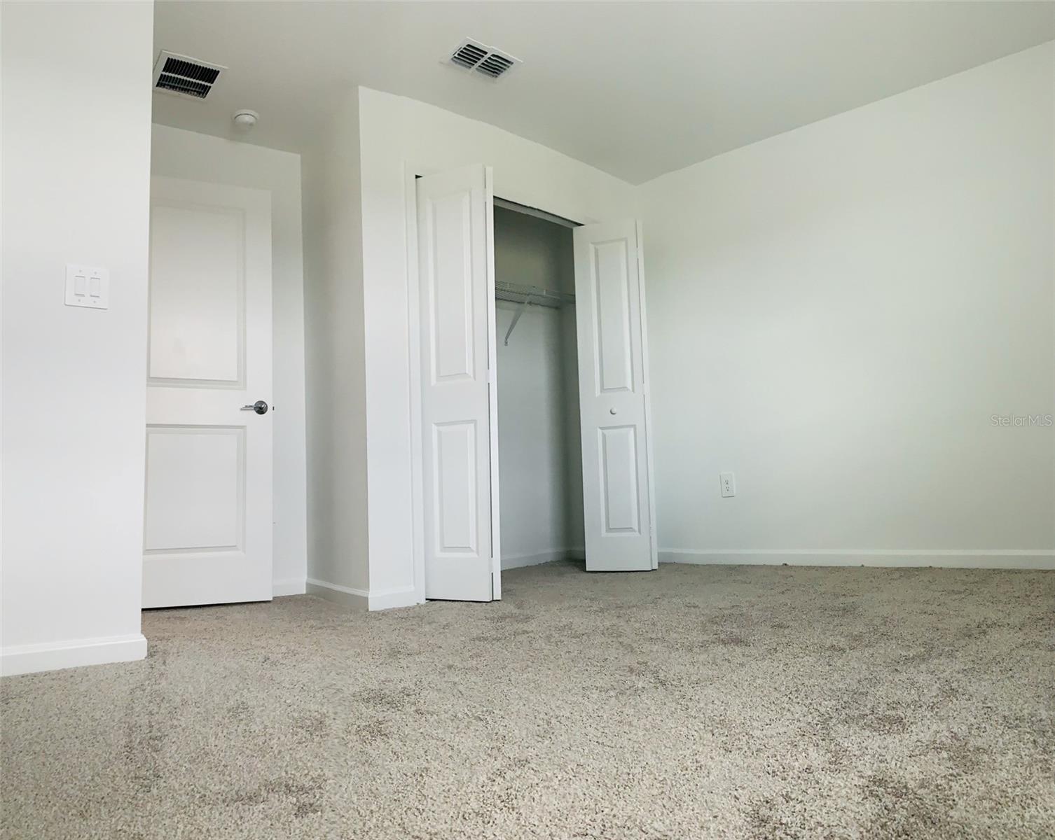 Image 24 of 53 For 10672 Words Drive