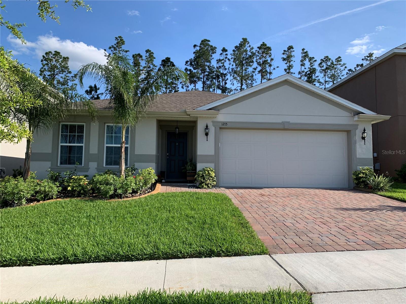 Listing Details for 1215 Garrett Gilliam Drive, OCOEE, FL 34761