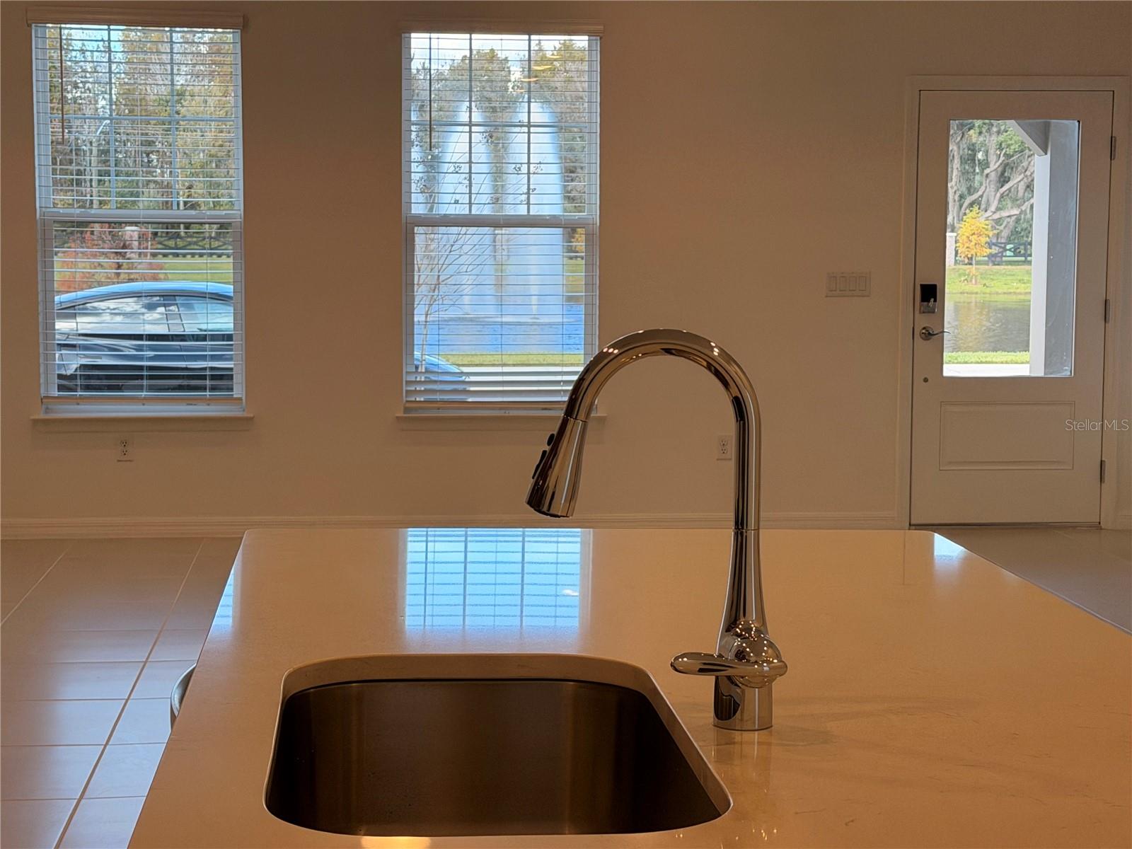 Image 11 of 41 For 11280 Blue Bay Drive