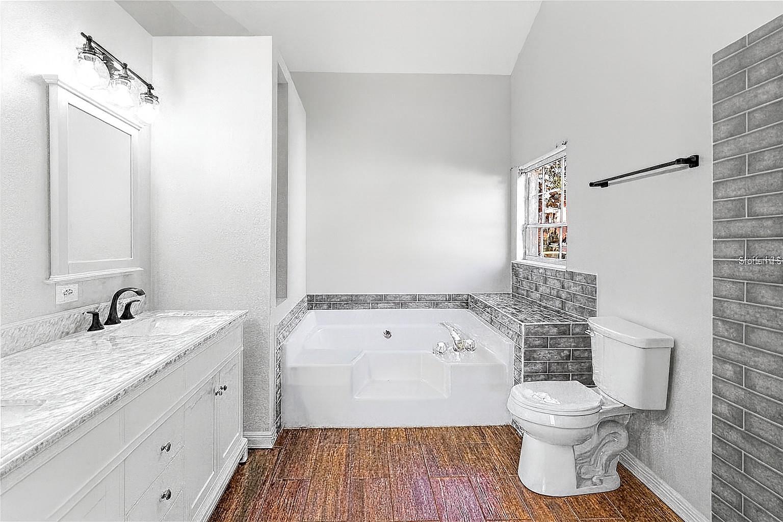 Image 23 of 55 For 1573 Errol Parkway