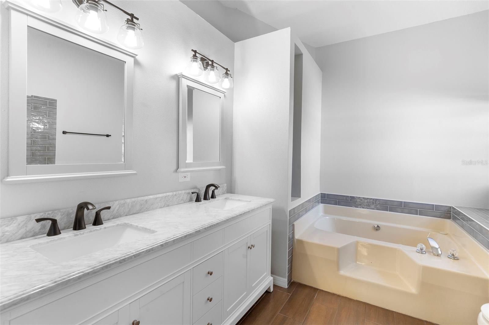 Image 24 of 55 For 1573 Errol Parkway