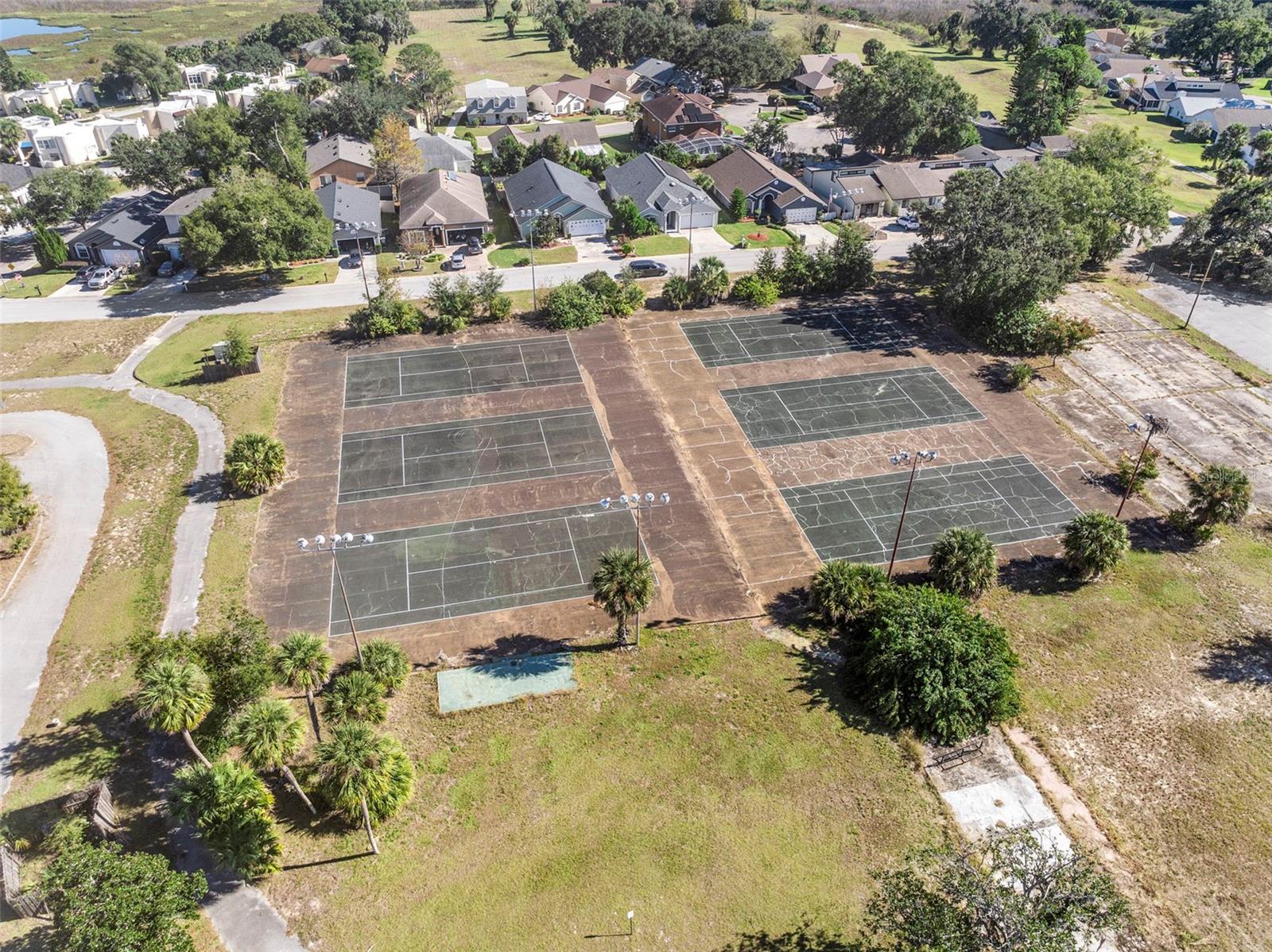 Image 44 of 55 For 1573 Errol Parkway