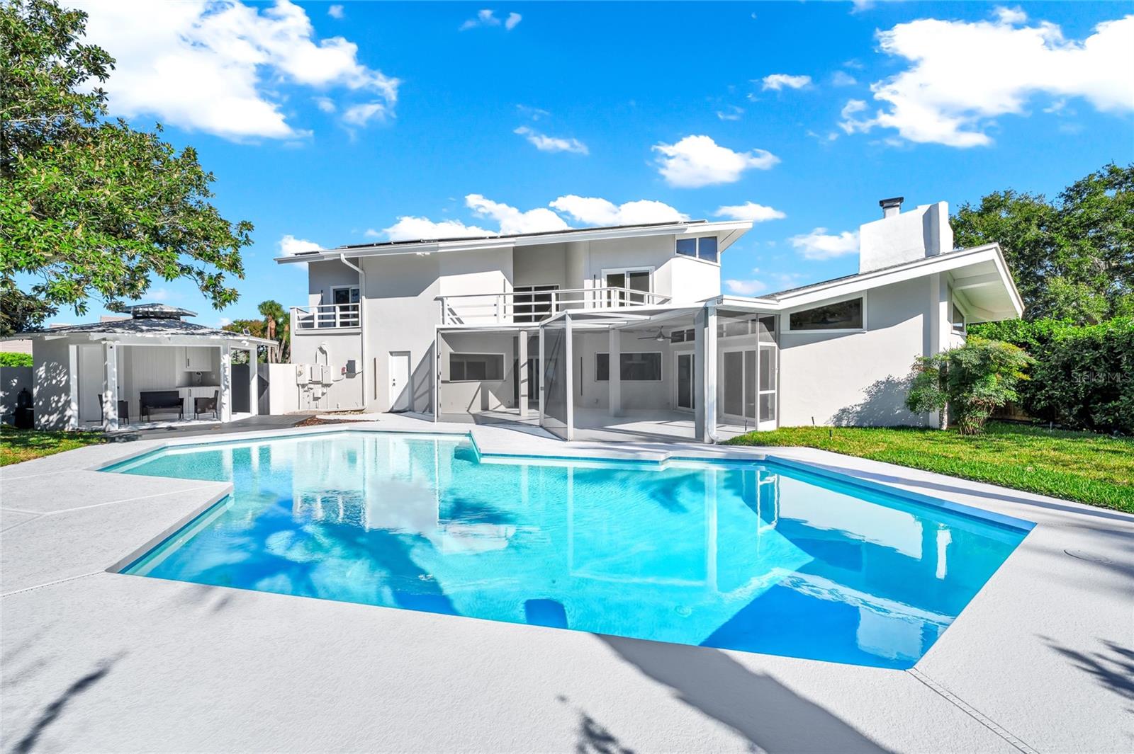 Image 16 of 100 For 8922 Bay Cove Court