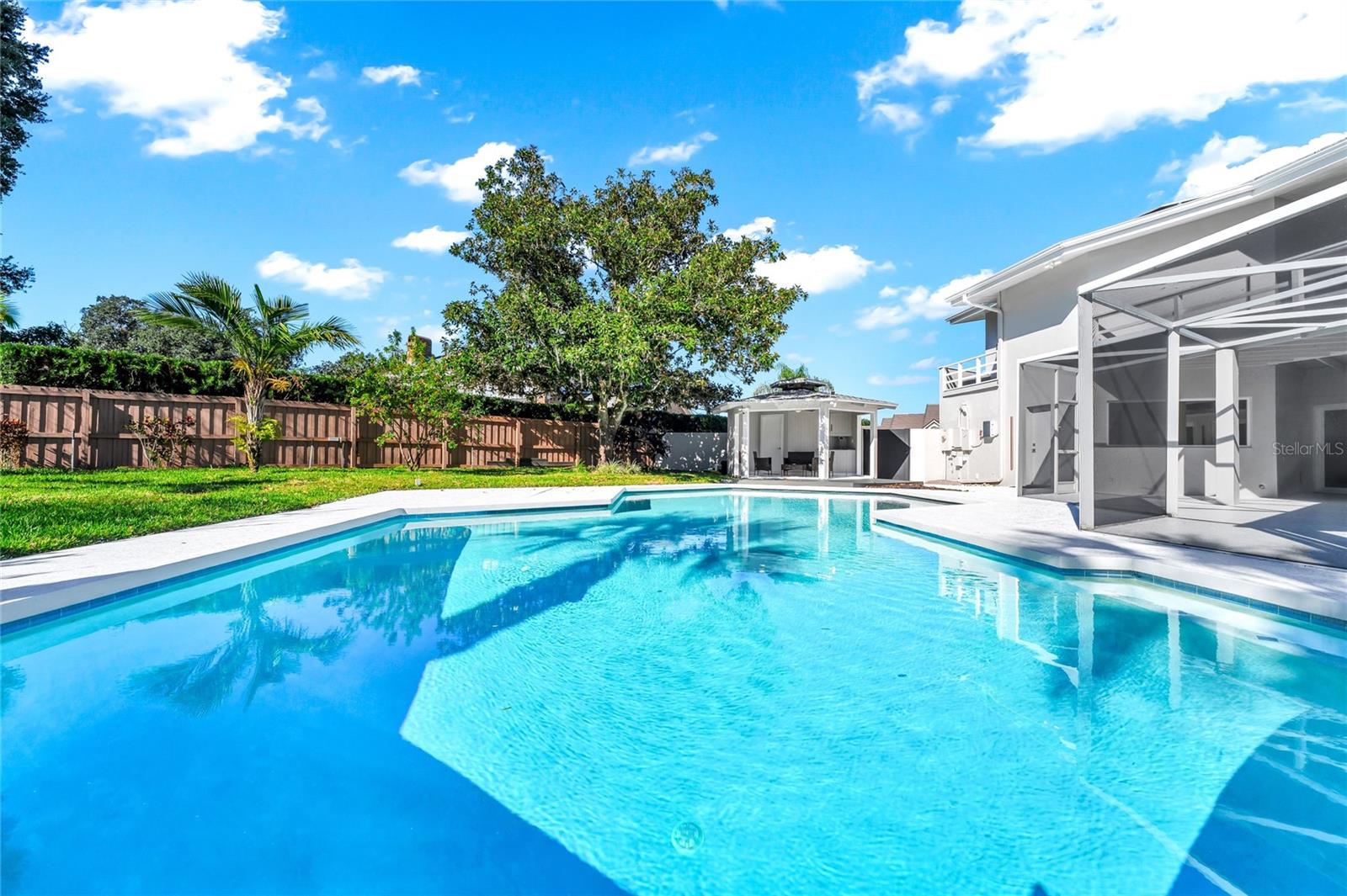 Image 21 of 100 For 8922 Bay Cove Court