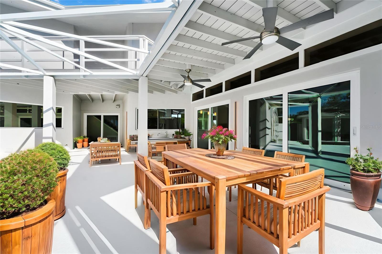 Image 24 of 100 For 8922 Bay Cove Court