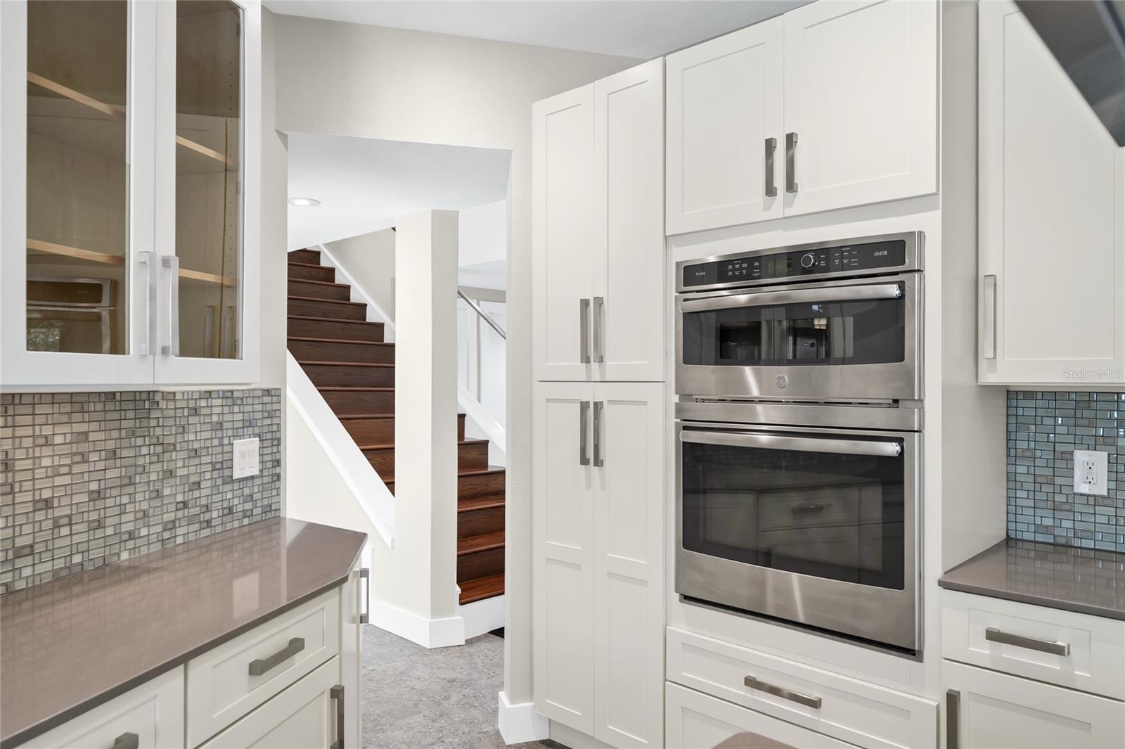 Image 33 of 100 For 8922 Bay Cove Court