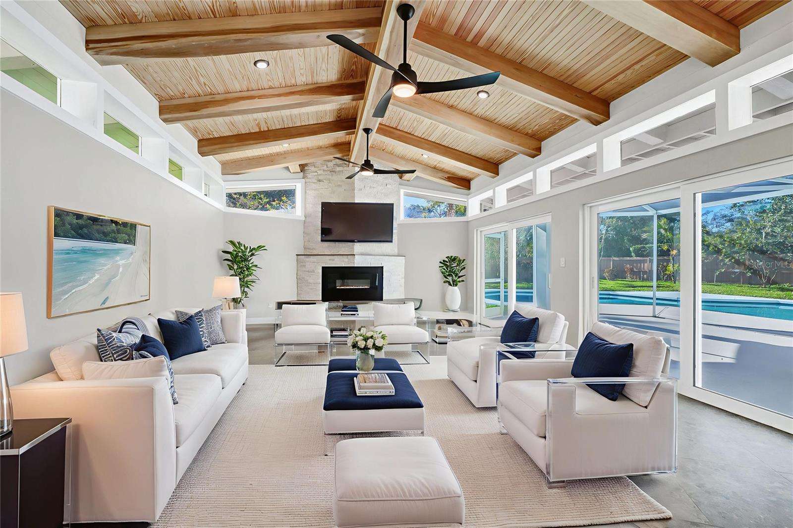 Image 35 of 100 For 8922 Bay Cove Court