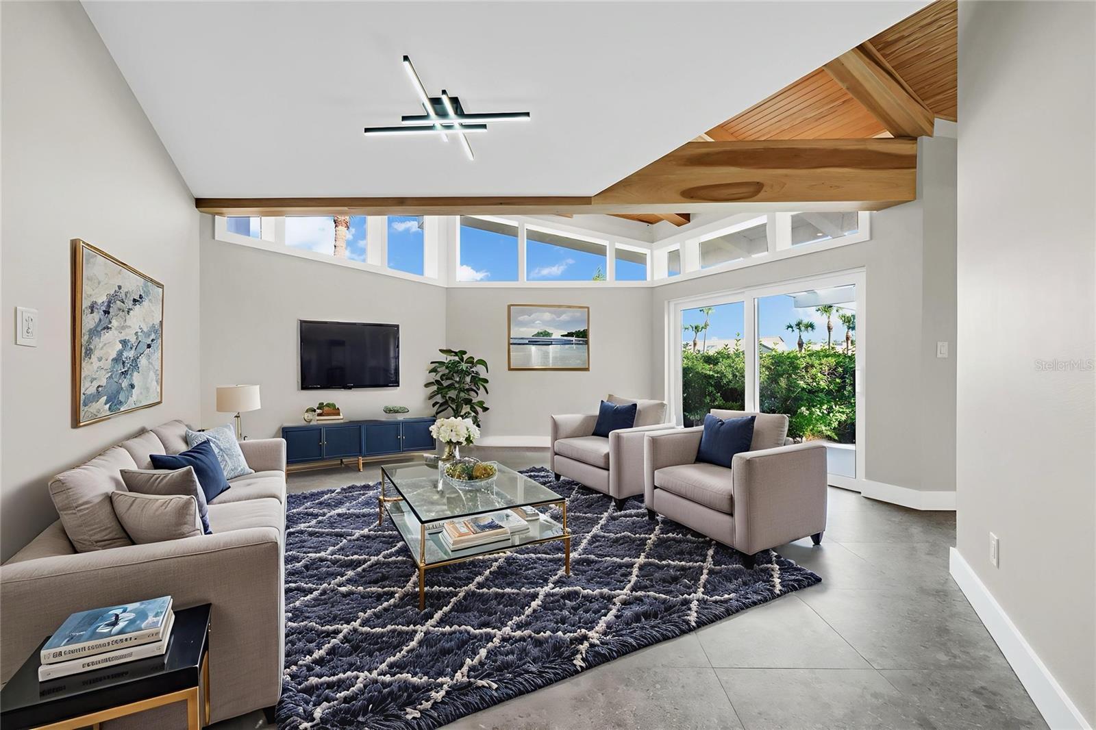 Image 42 of 100 For 8922 Bay Cove Court