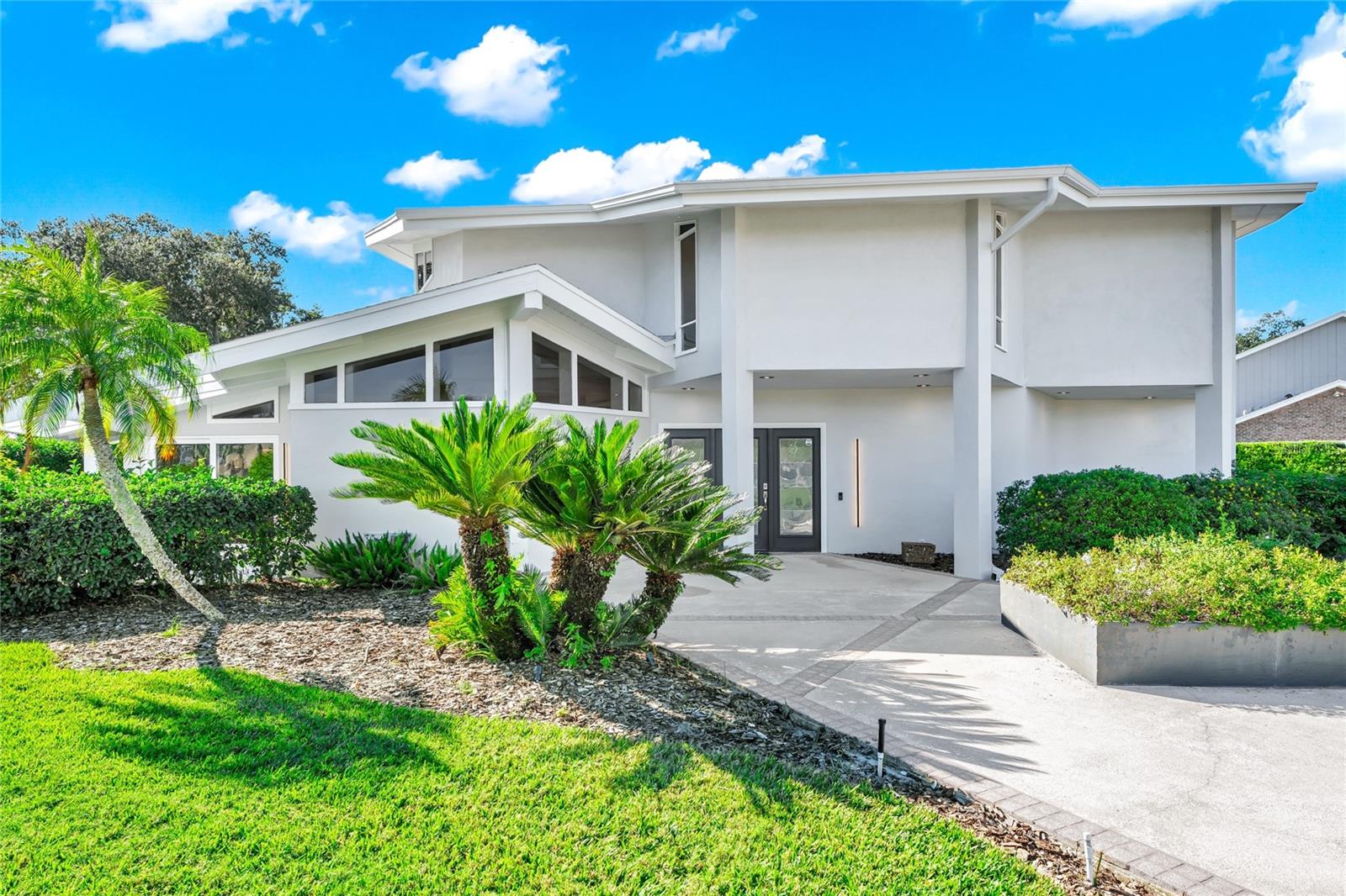 Image 5 of 100 For 8922 Bay Cove Court