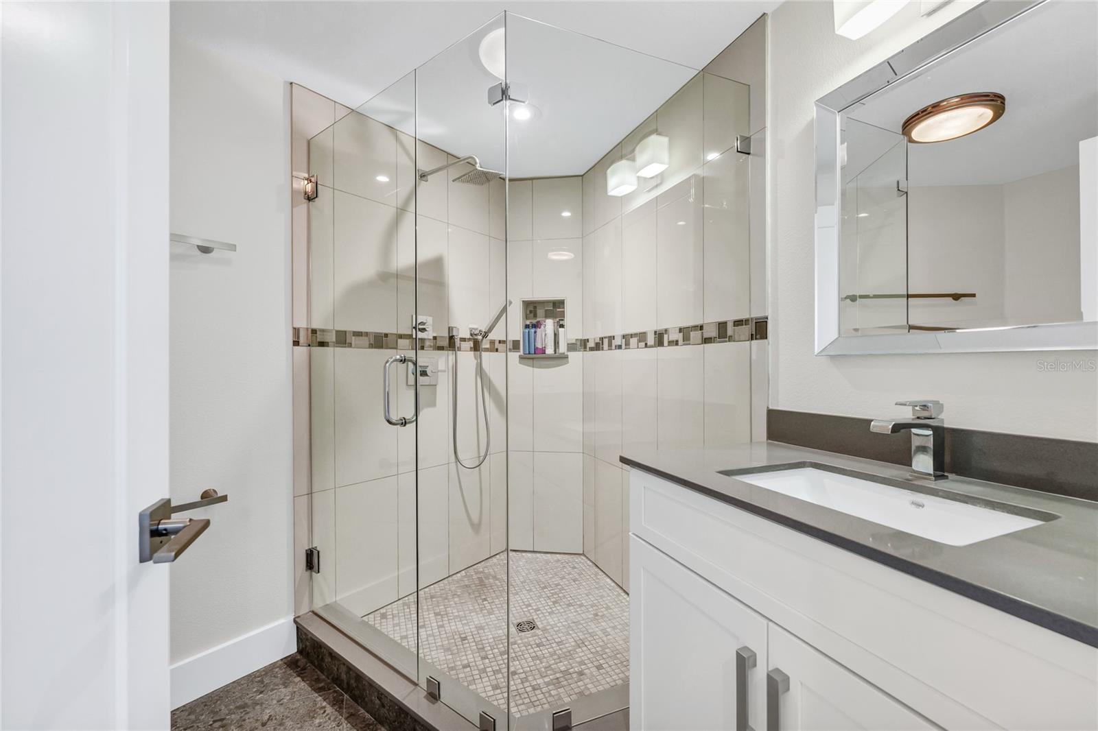 Image 50 of 100 For 8922 Bay Cove Court