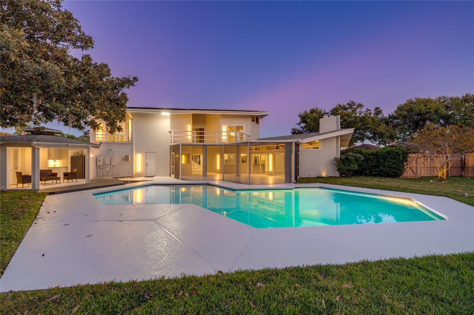 Image 83 of 100 For 8922 Bay Cove Court