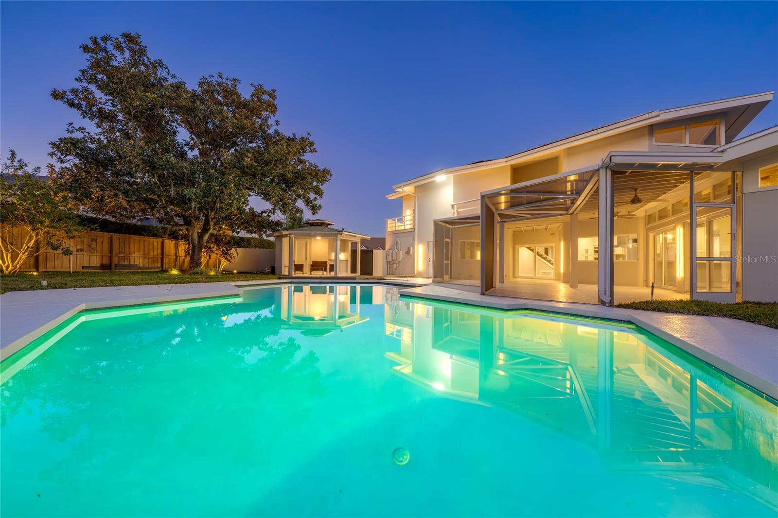 Image 88 of 100 For 8922 Bay Cove Court