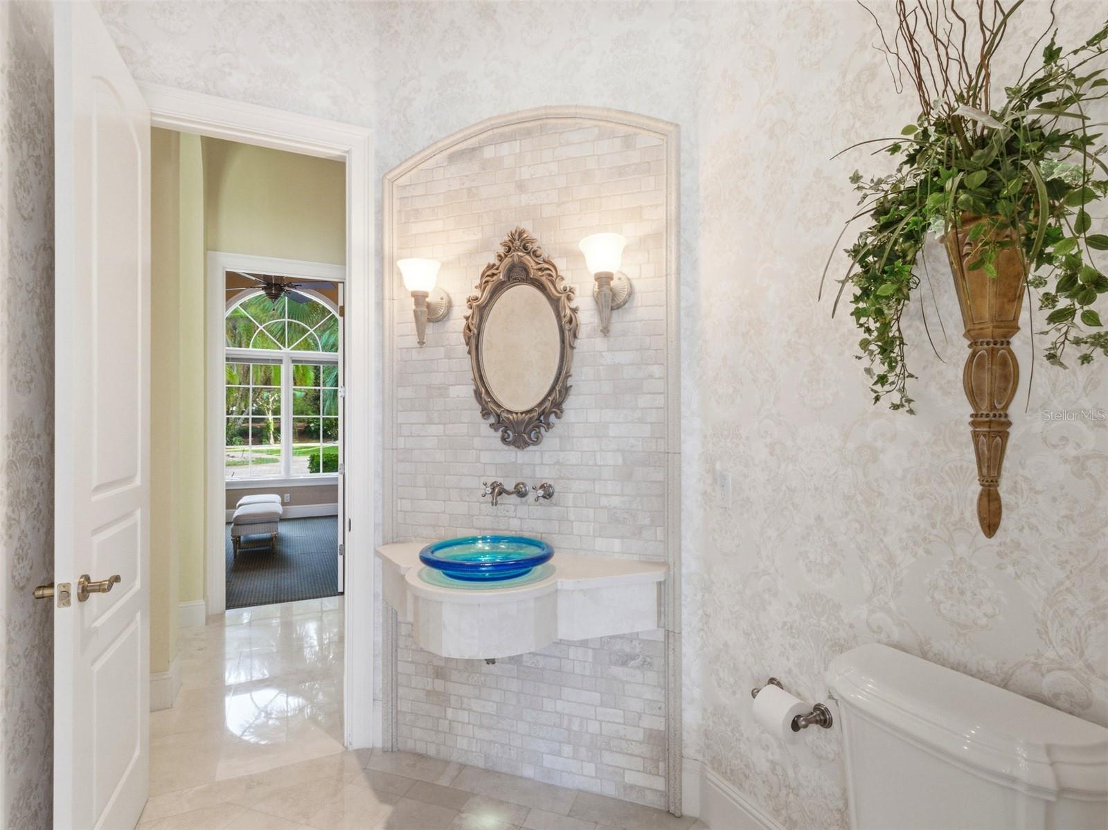 Image 21 of 82 For 10084 Tavistock Road