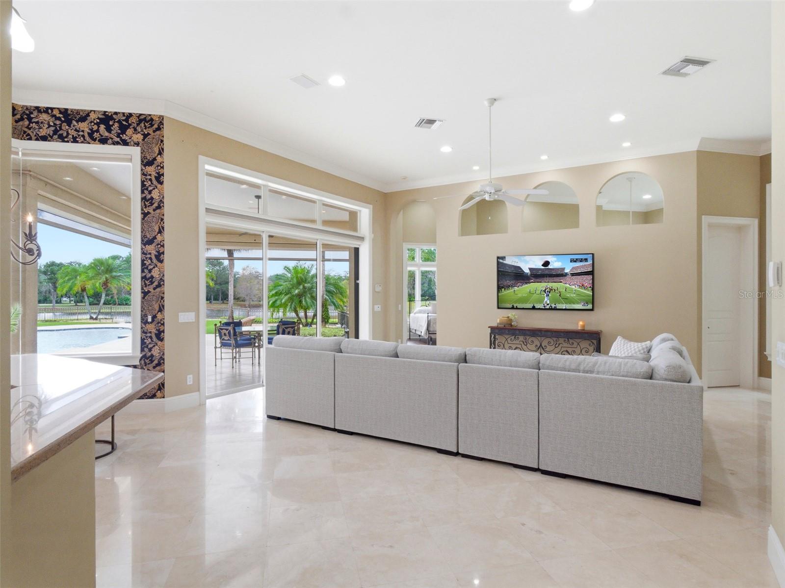 Image 40 of 82 For 10084 Tavistock Road