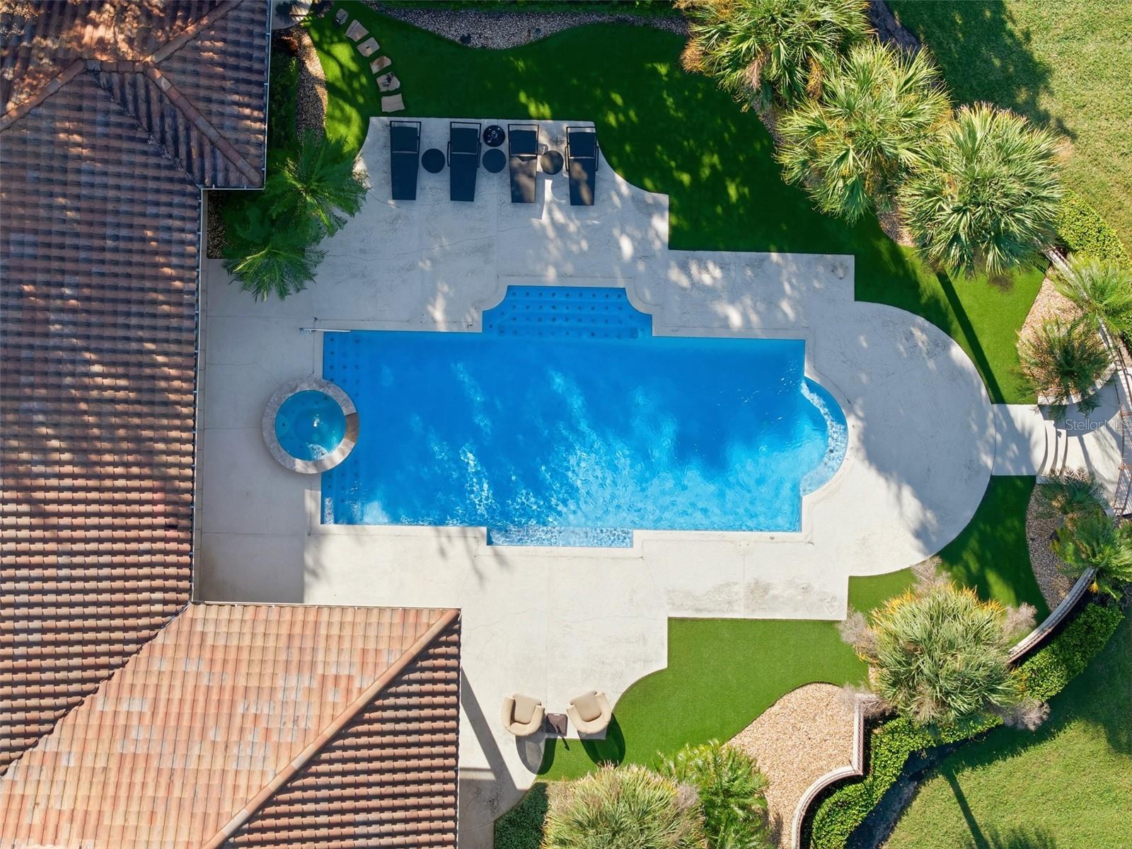 Image 5 of 82 For 10084 Tavistock Road