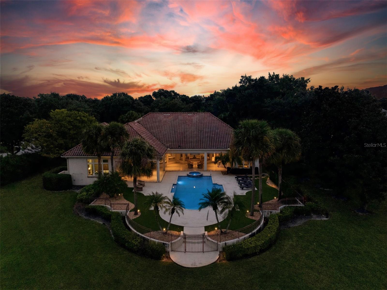 Image 7 of 82 For 10084 Tavistock Road