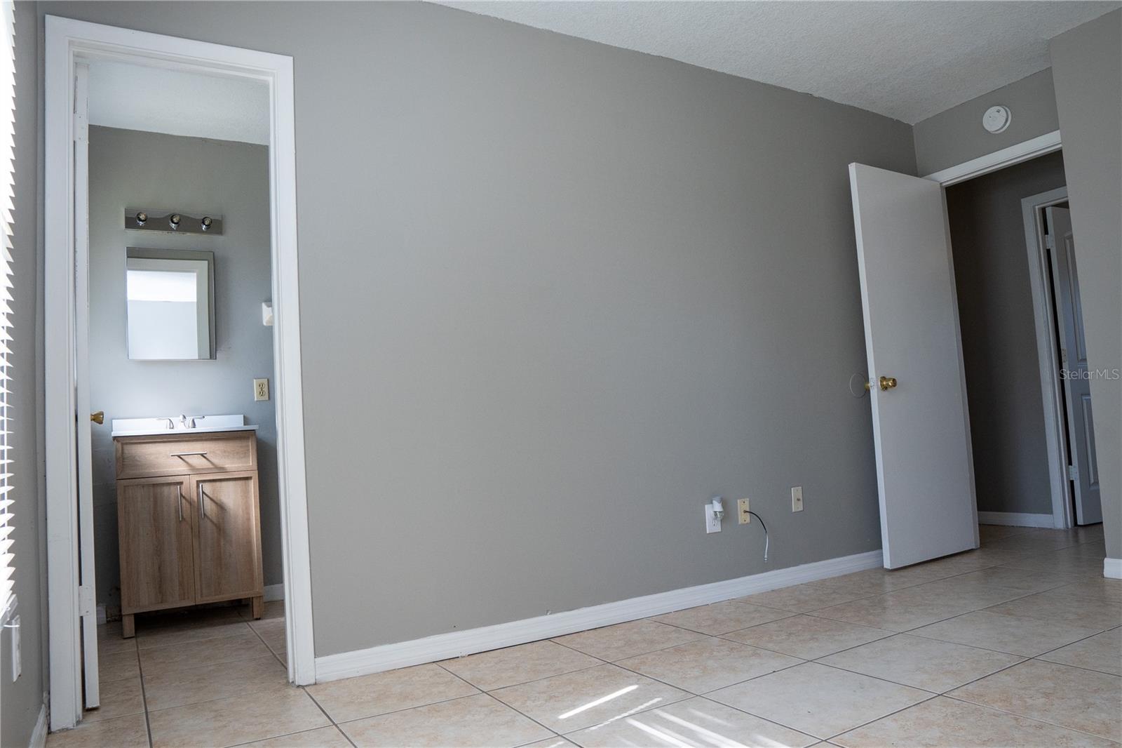 Image 14 of 27 For 434 17th Street