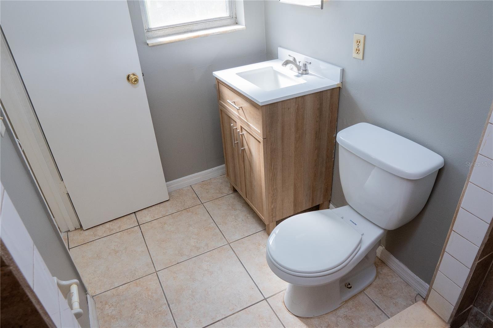 Image 17 of 27 For 434 17th Street