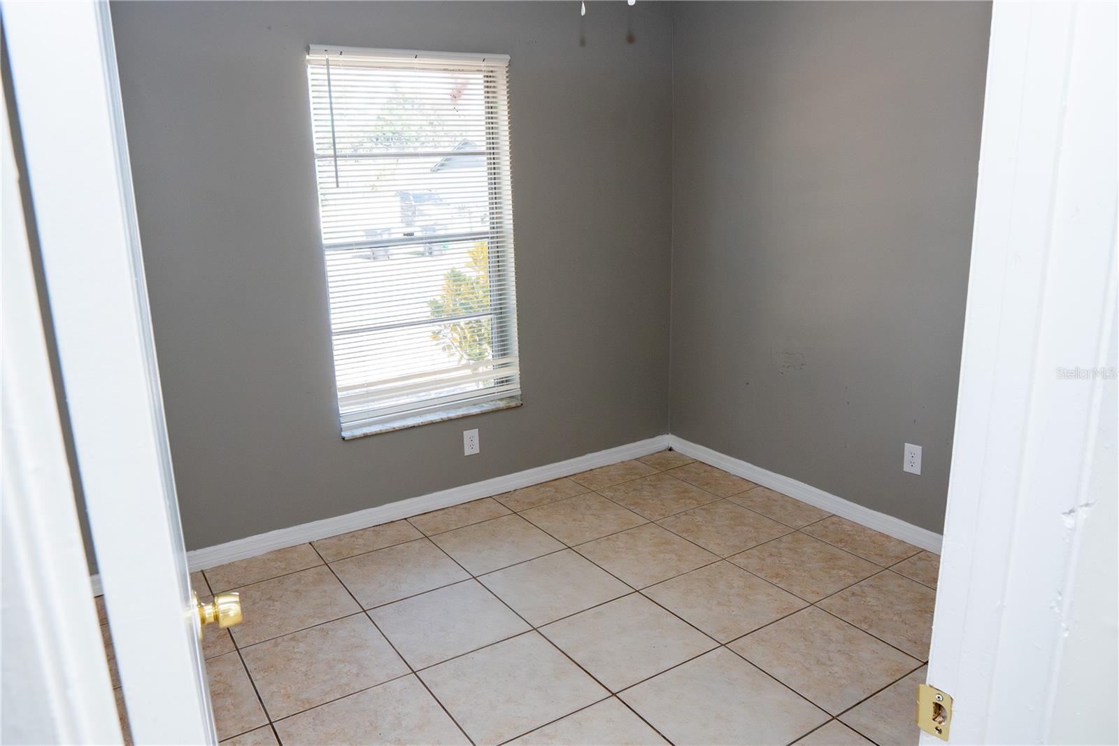 Image 25 of 27 For 434 17th Street