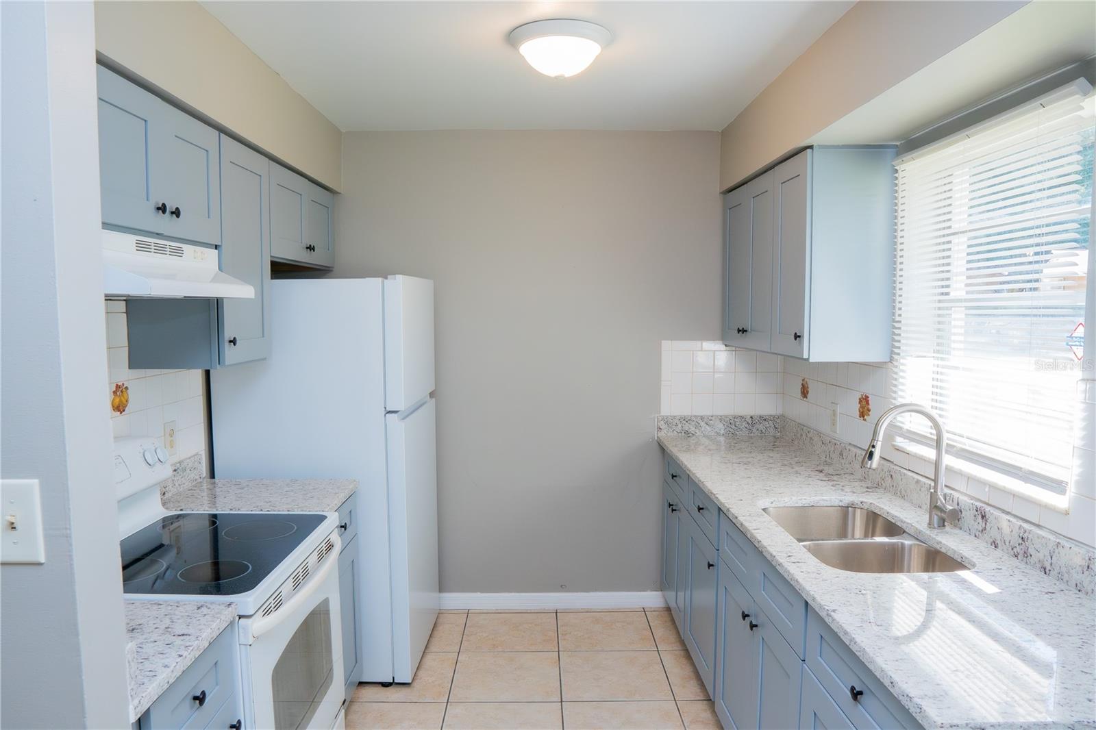 Image 7 of 27 For 434 17th Street