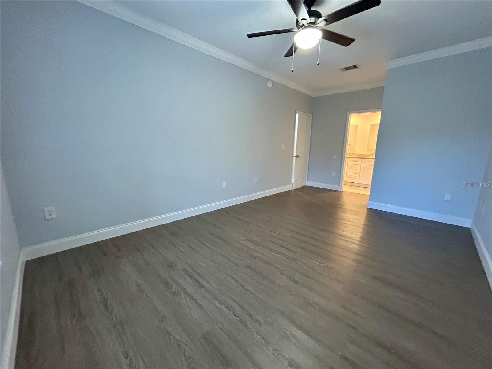 Image 11 of 26 For 143 Villa Di Este Terrace 201