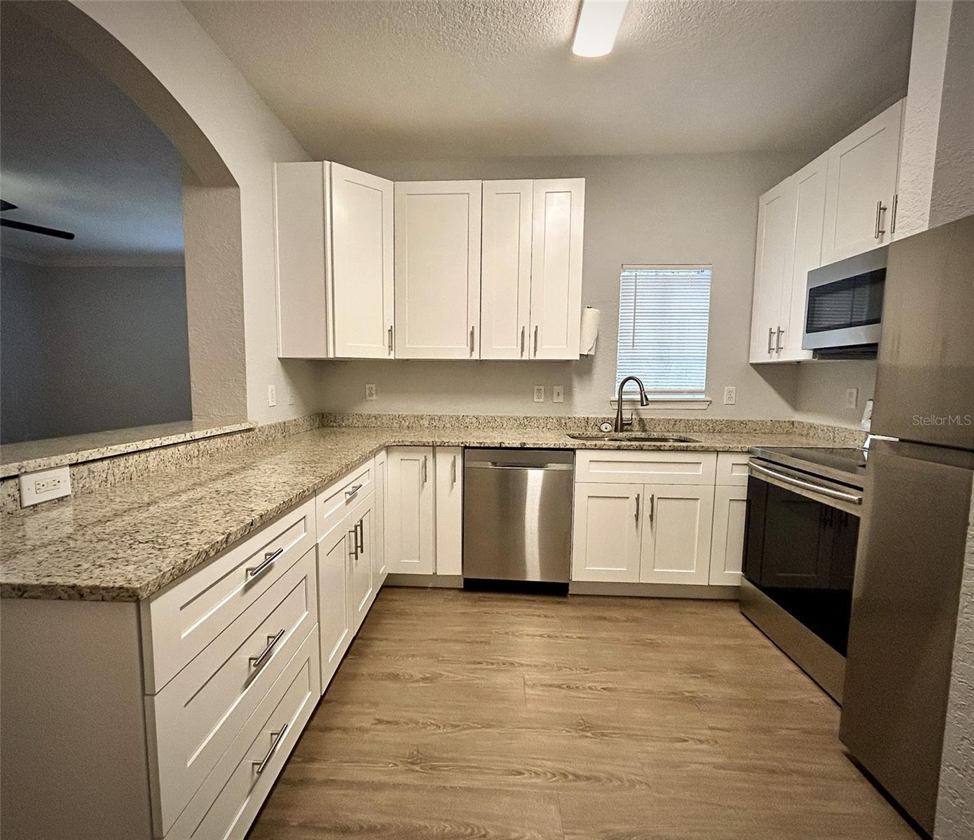 Image 7 of 26 For 143 Villa Di Este Terrace 201