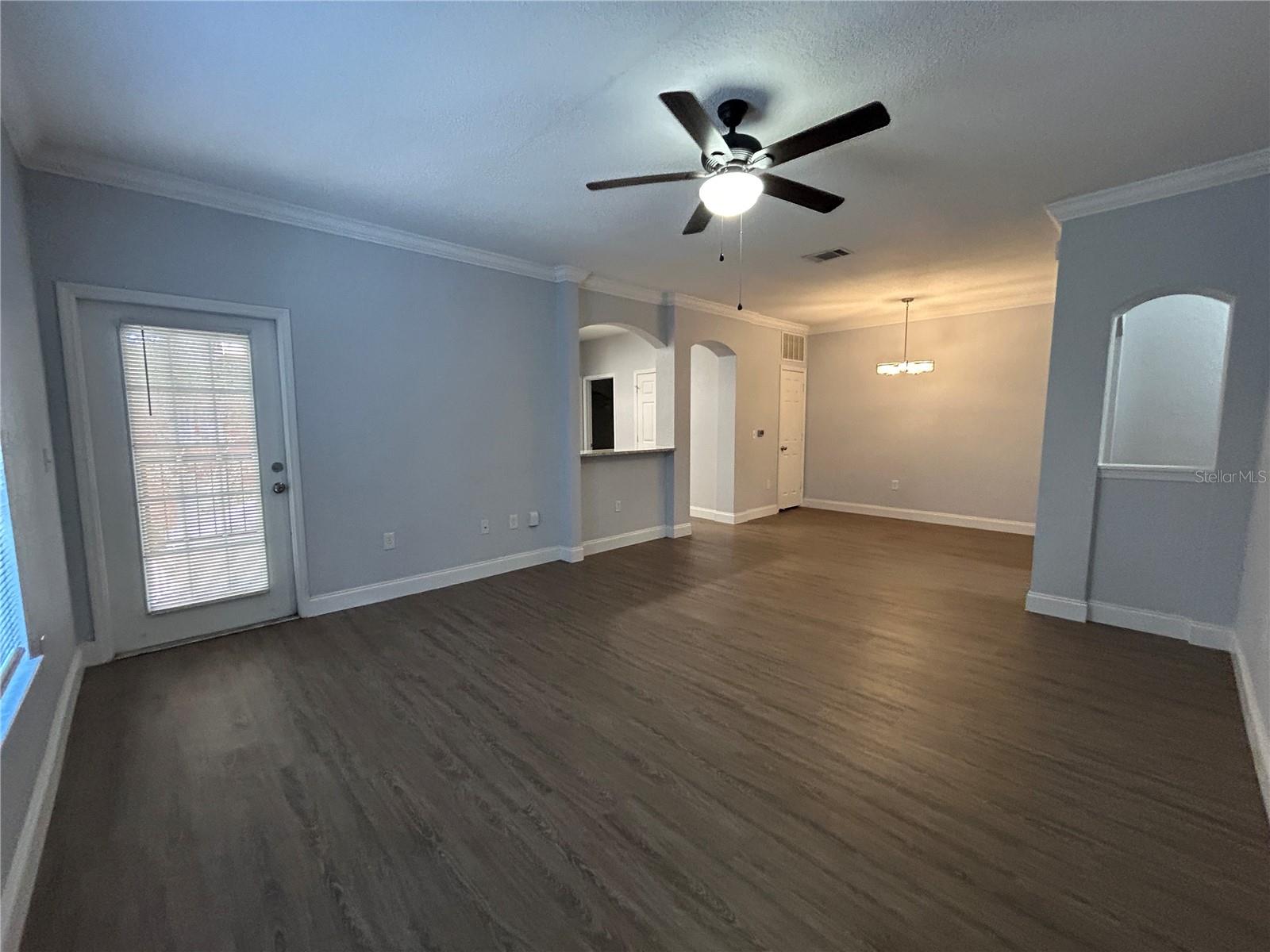 Image 9 of 26 For 143 Villa Di Este Terrace 201