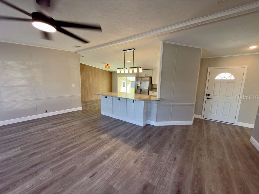 Image 10 of 37 For 450 Tivoli Park Drive