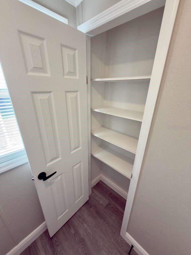 Image 21 of 37 For 450 Tivoli Park Drive