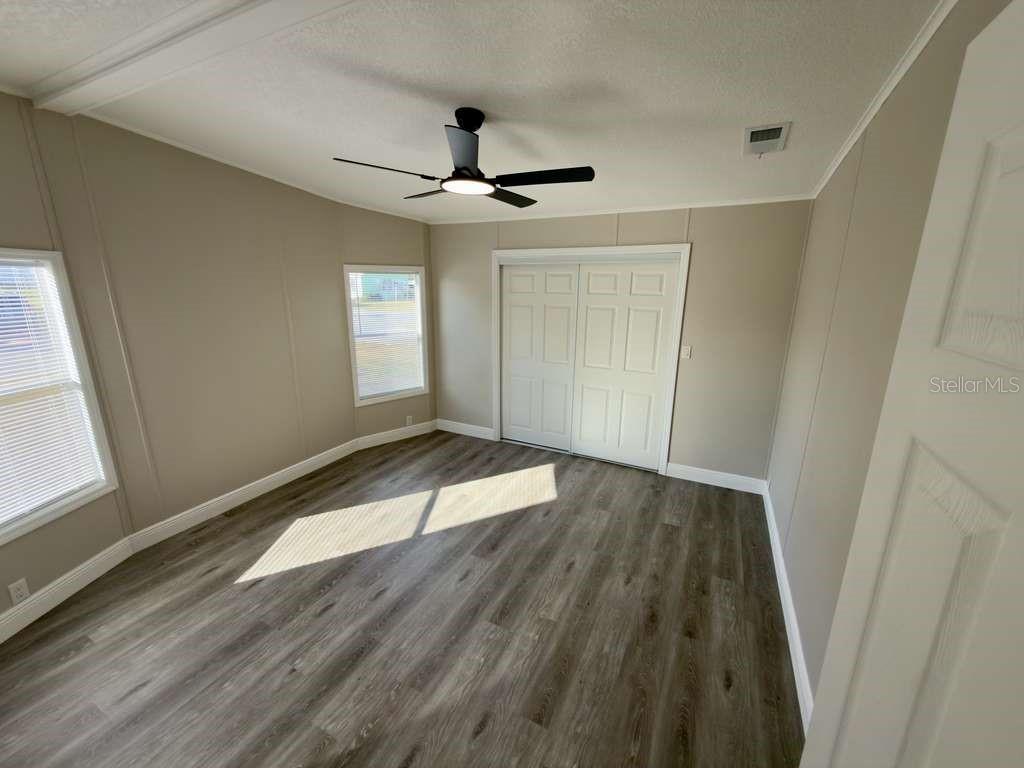 Image 26 of 37 For 450 Tivoli Park Drive