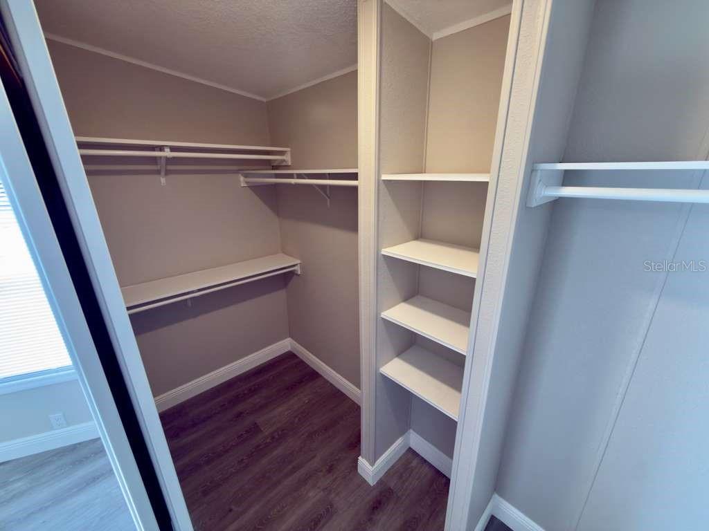 Image 29 of 37 For 450 Tivoli Park Drive