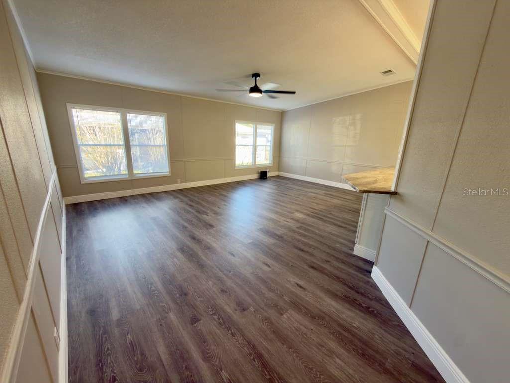 Image 31 of 37 For 450 Tivoli Park Drive