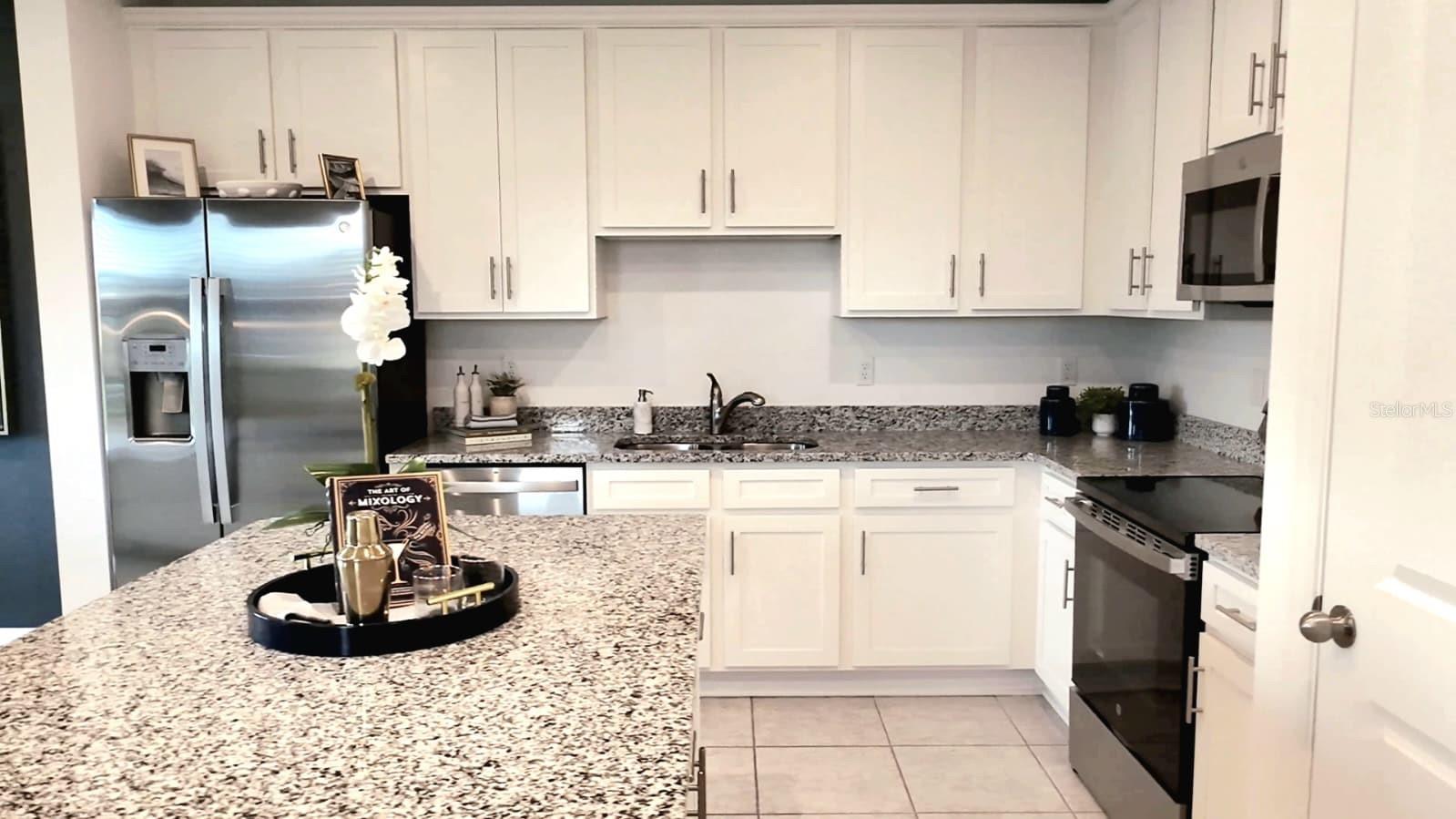 Image 7 of 8 For 1602 Fan Palm Drive