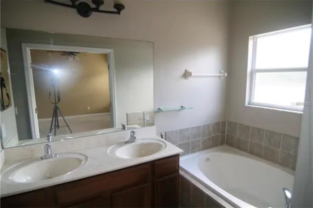 Image 10 of 15 For 1518 Tally Circle