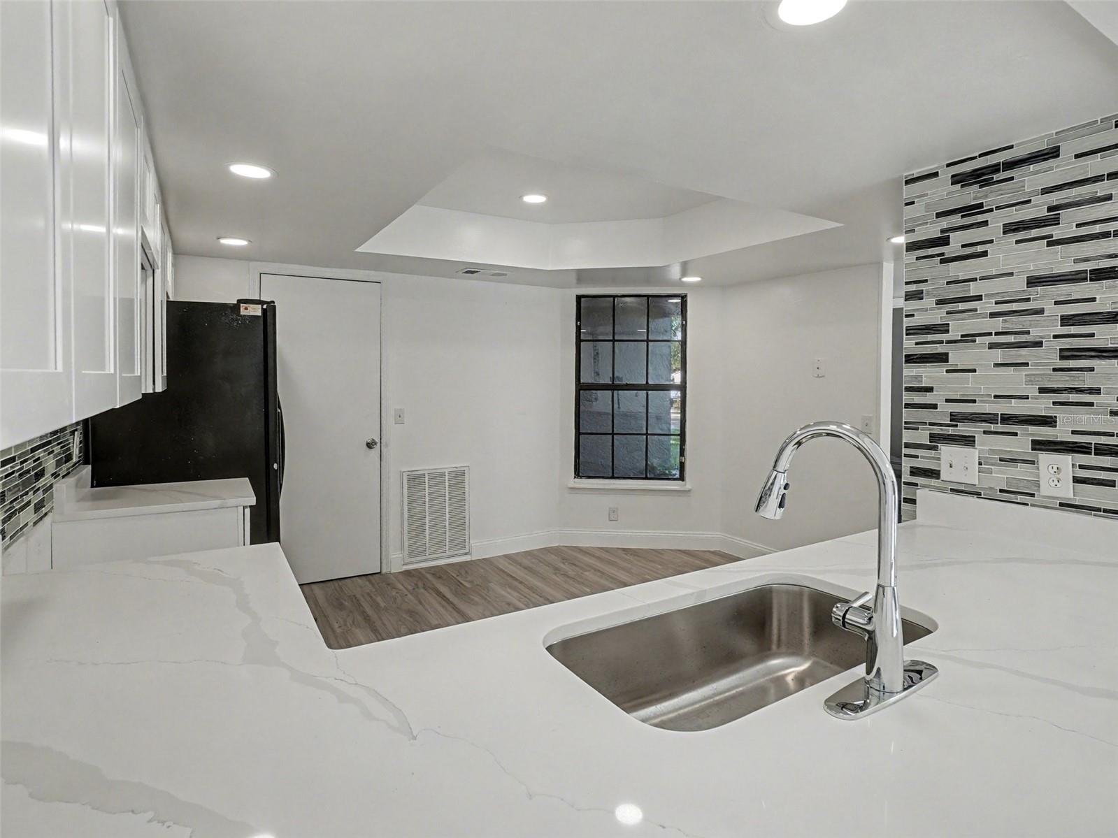 Image 18 of 42 For 1196 Indian Bluff