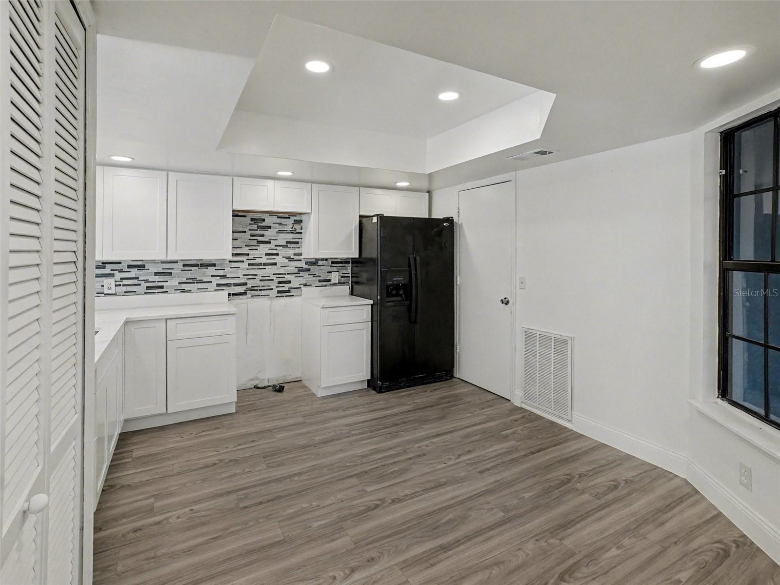 Image 20 of 42 For 1196 Indian Bluff