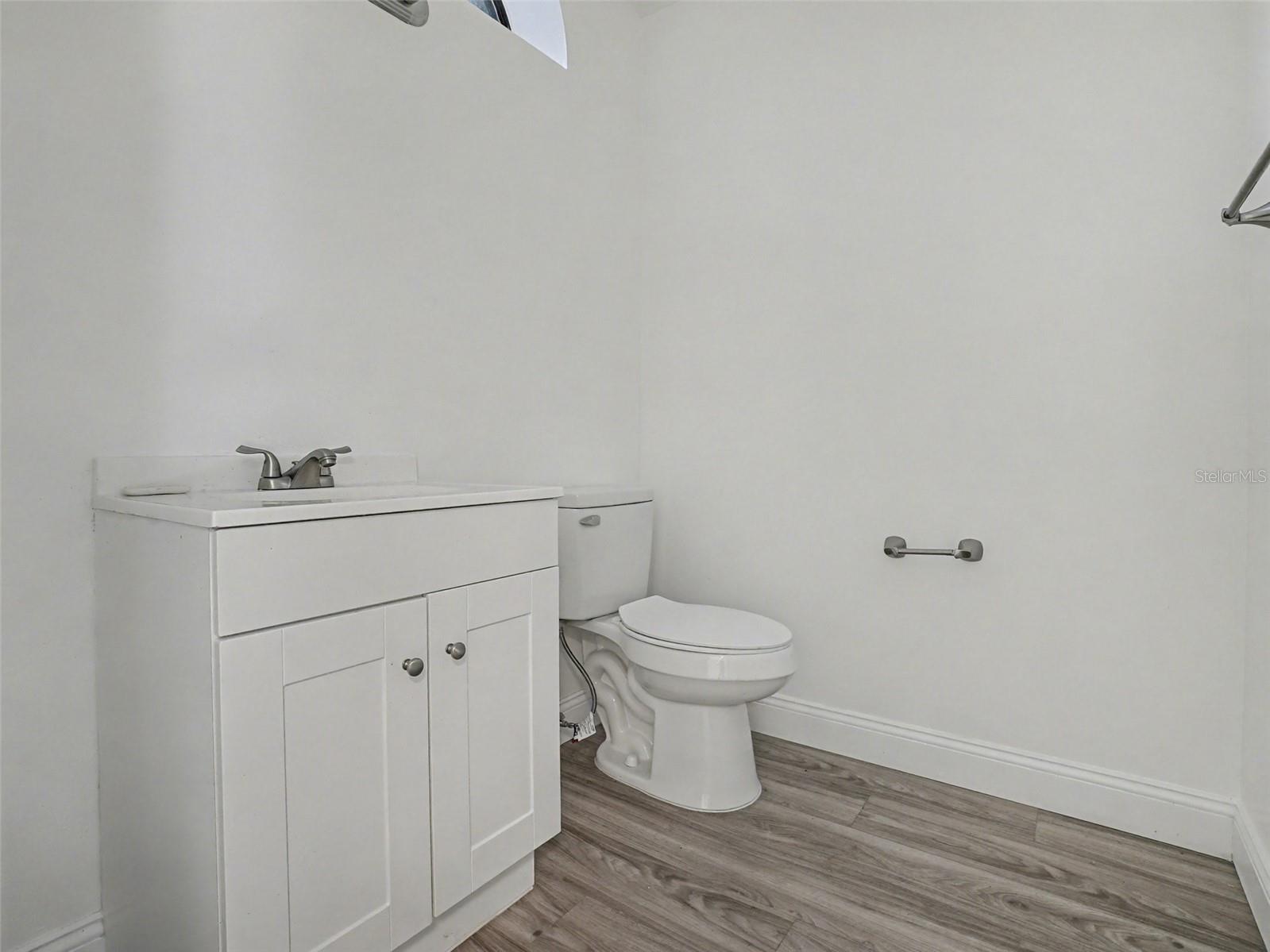 Image 21 of 42 For 1196 Indian Bluff